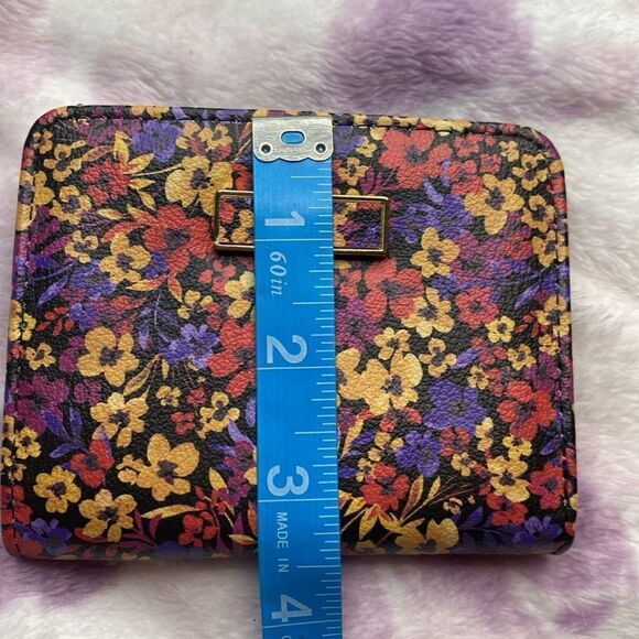 Vintage Floral Twofold Wallet - Picture 5 of 7